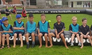 Football R7 pic 2 (1)